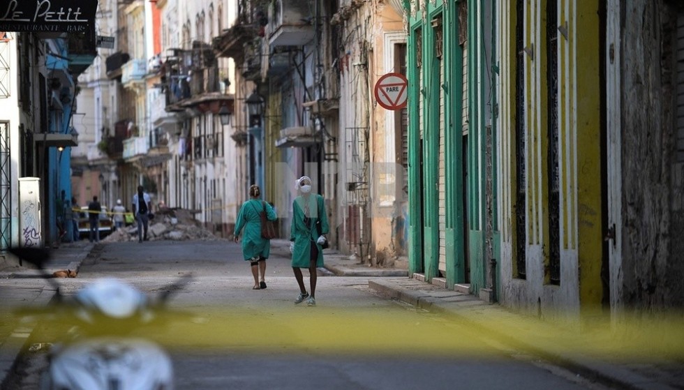 Infections: In recent months, Cuba has gone through the most difficult phase yet of the Corona pandemic.  The picture shows health workers walking in a closed street after several cases of infection were recorded in April.  Photo: NTB/YAMIL LAGE/AFP