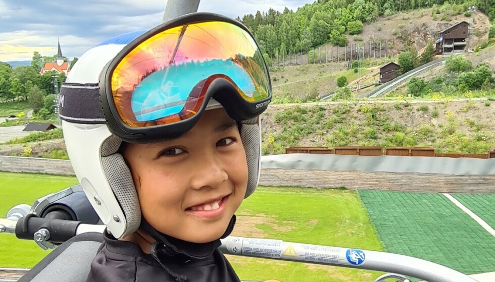 In training: Alvin Low in the ski lift during a training session with Orkdal IL.  Photo: private