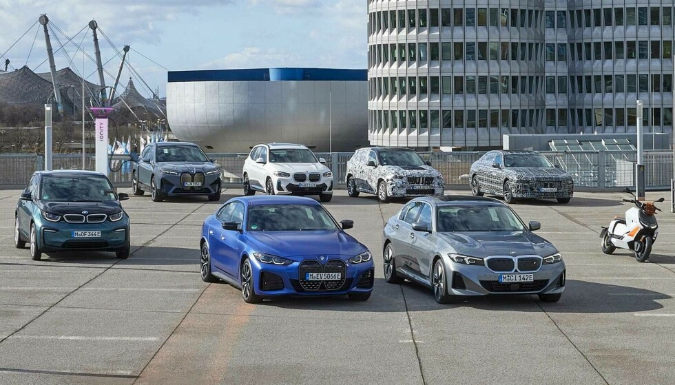 Family get-togethers: BMW has several new electric cars going on.  Here's a kind of family reunion with the Mini.