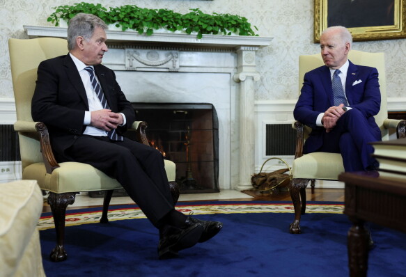 US President Joe Biden welcomed Finnish President Sauli Niinistö at the White House in March.  Photo: Evelyn Hochstein/Reuters/NTP