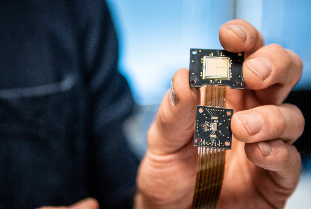 Chips: Here's the problem - a risky shortage of these microchips, which are also called semiconductors in technical parlance.  Photo: Ivar Lid Riise/TV 2