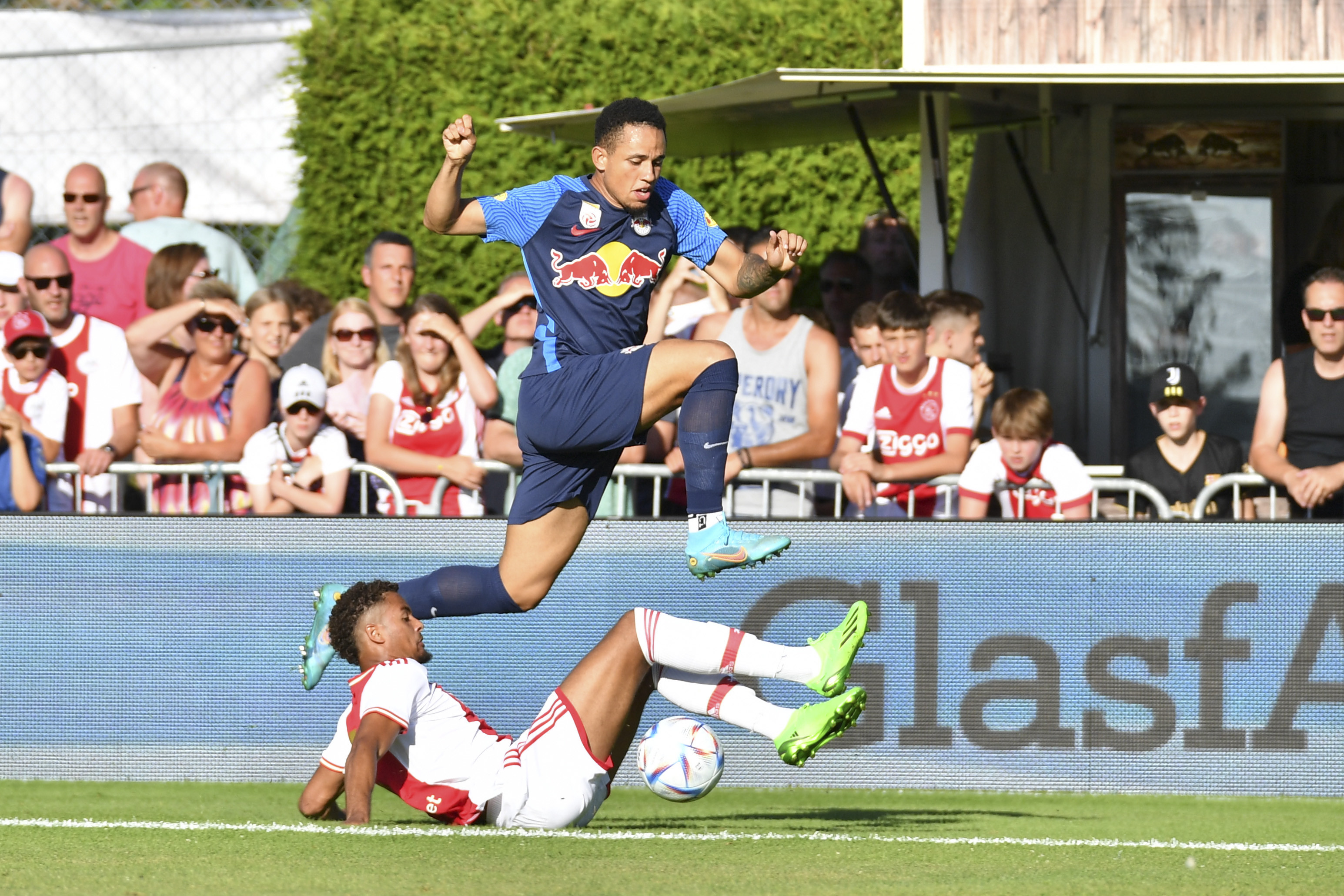 Waiter: Nobody at Red Bull Salzburg had more assists in the league last season than 22-year-old Noah Okafor.