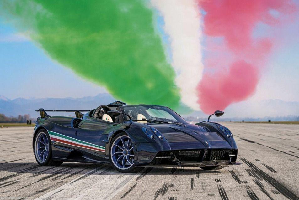 The Pagani Huayra Tricolore delivers 840 hp and 1100 Nm.