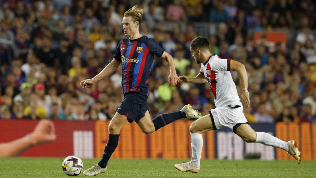 Gaining glory: Frenkie de Jong's future is uncertain, but TV 2 football experts hope he stays at the club.  Photo: Albert Jia/Reuters