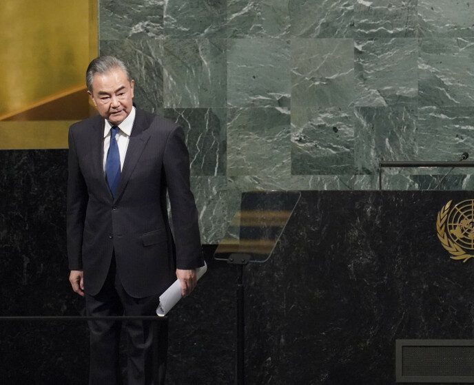 Strong warning: Foreign Minister Wang Yi after his speech at the United Nations General Assembly on Saturday.  Photo: Mary Altaffer/AP/NTB