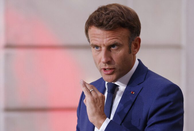 The calls: French President Emmanuel Macron made several calls to the Russian President.  Photo: Ludovic Marin/AP/NTB